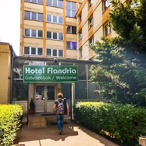 https://hotel-hostel-flandria.inbudapesthotels.com