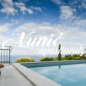 https://apartments-vunic.in-istria.net